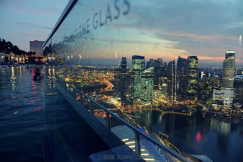 2025形容适合的说说句子图片（心情说说过2020）