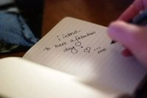 脚磨破了简短说说